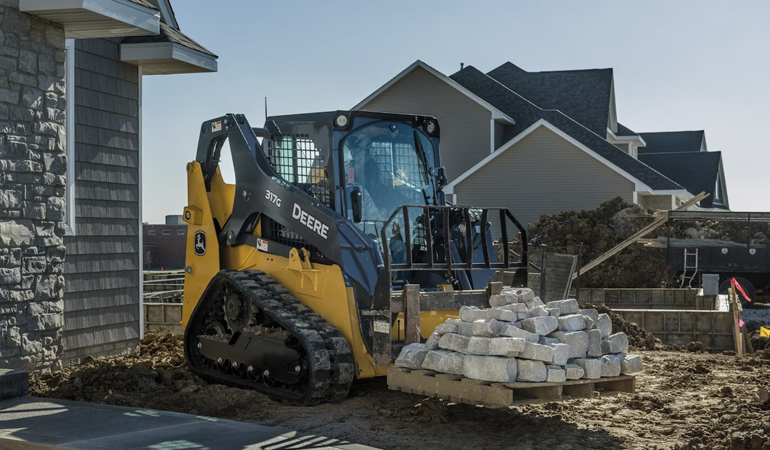 Skid Steer Lifting Material